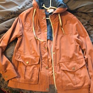 Lightweight jacket with hood